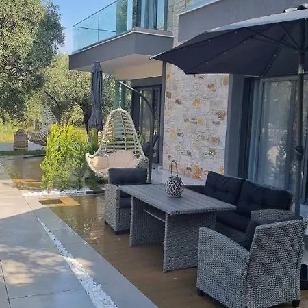 Вилла Danielli Luxury Скала-Рахониу
